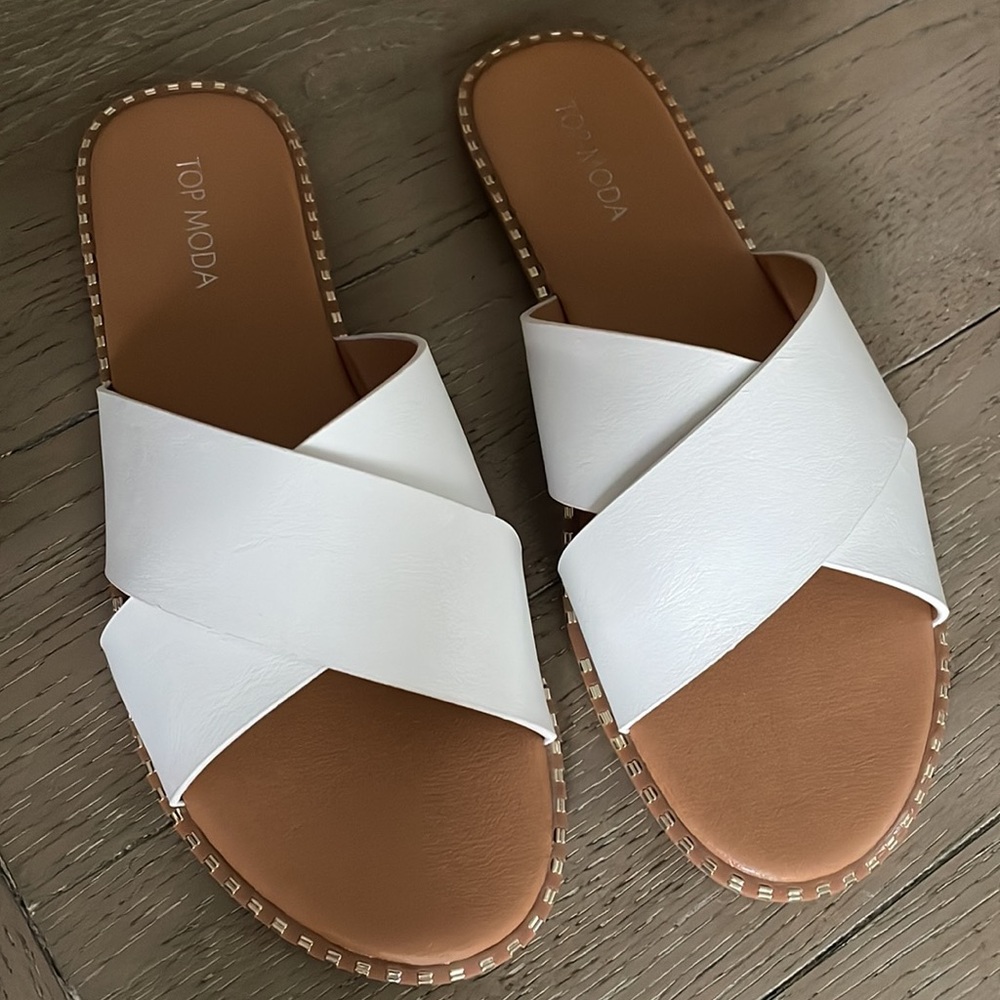 White X SANDALS 🤍🌸